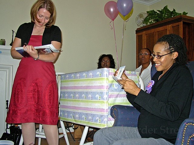 Jennifers Baby Shower 38.jpg